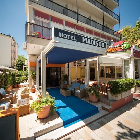 Hotel Madison Riccione Kültér fotó
