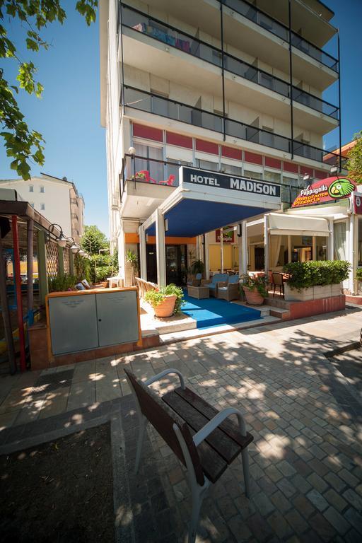 Hotel Madison Riccione Kültér fotó