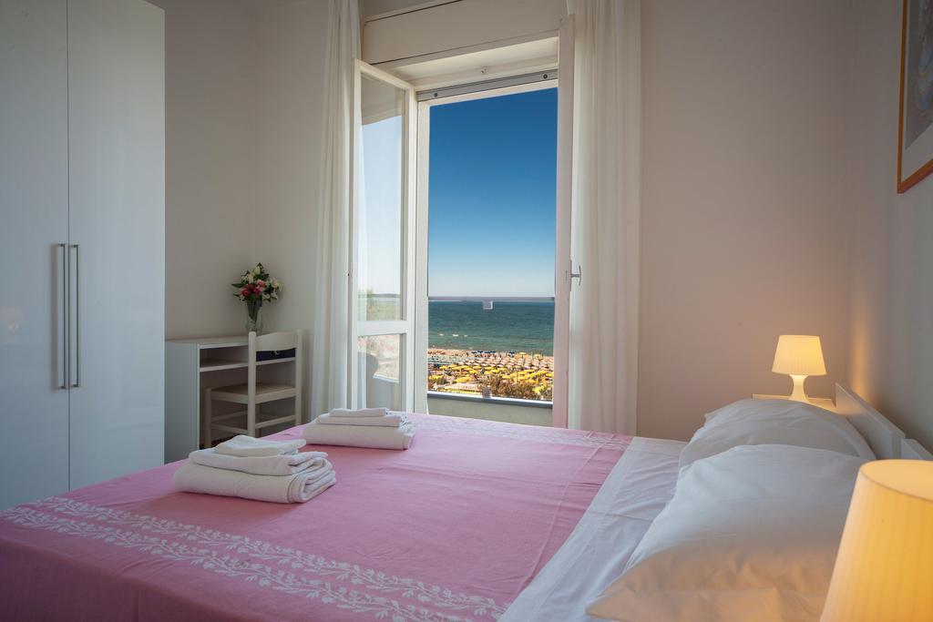 Hotel Madison Riccione Szoba fotó